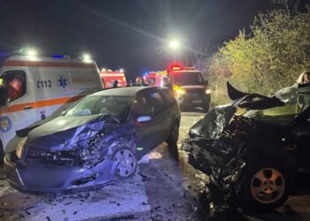 Patru persoane transportate la spital, una dintre ele încarcerată