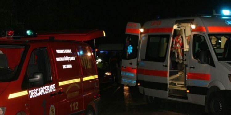 Cinci tineri distruși în accident. Unul a murit!