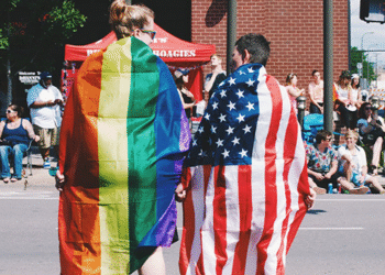 Tot mai mulți americani LGBT se mută în Olanda din cauza politicilor lui Trump