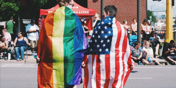 Tot mai mulți americani LGBT se mută în Olanda din cauza politicilor lui Trump