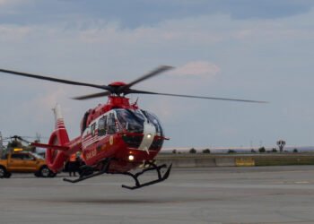 Mamă și copil, preluați de elicopterul SMURD după explozie