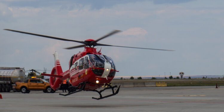 Mamă și copil, preluați de elicopterul SMURD după explozie