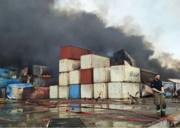 Doliul se transformă în furie după explozia din Iran