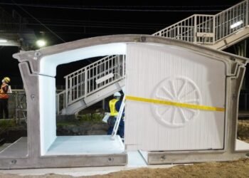 O premieră mondială în Japonia: prima gară de cale ferată imprimată 3D