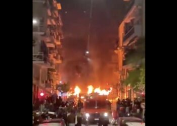 Zeci de arestări în Grecia