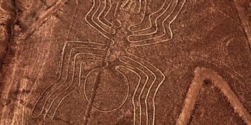 Inteligența Artificială pătrunde în misterul milenar al Liniilor Nazca: 303 noi geoglife ies la lumină