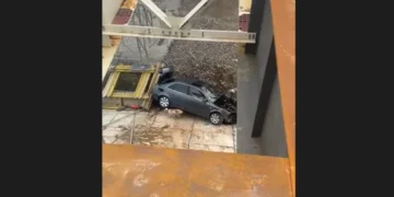 S-a prăbușit zece metri în gol și a scăpat nevătămat