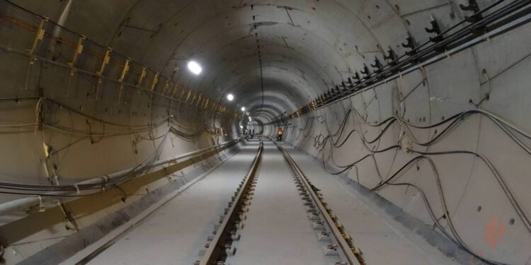 Explozie în subteran, la Magistrala 6