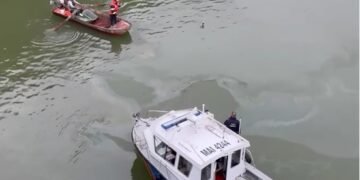 Microbuz căzut în Dunăre, la Mehedinți