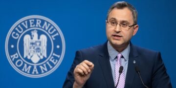 Guvernul mai închide o instituție și reduce 371 de posturi