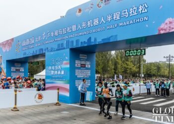 Premieră mondială: Tien Kung Ultra, primul robot umanoid care finalizează un semimaraton