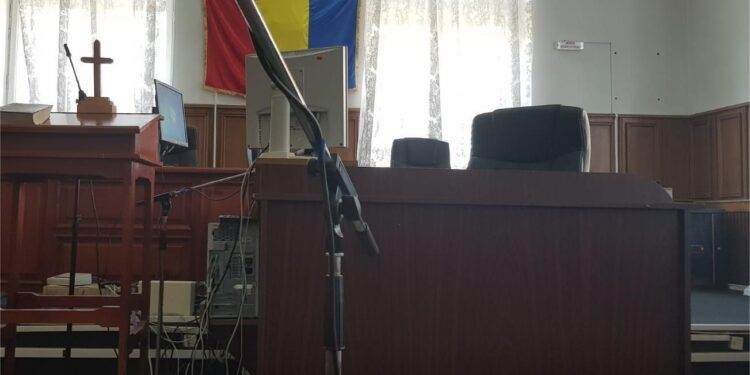 Un fost procuror lasă judecătorii sub cerul liber