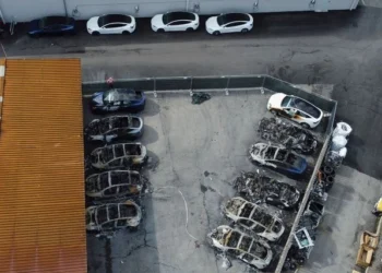 Cel mai mare atac la adresa Tesla din Europa