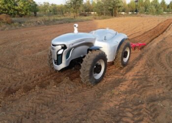 Primul tractor 5G fără șofer din lume schimbă complet regulile jocului în agricultură