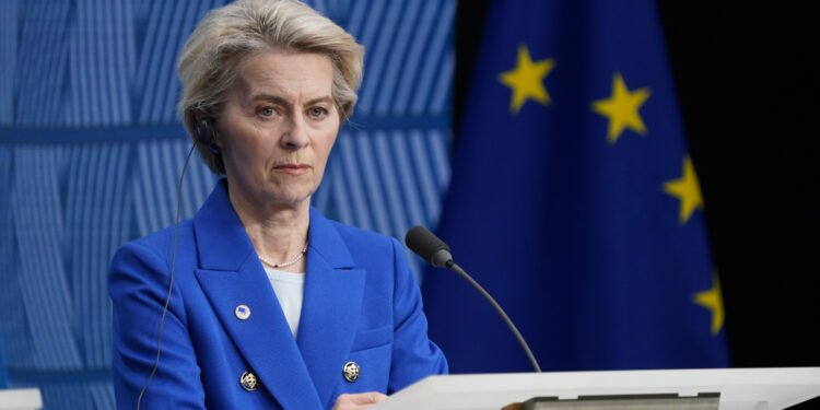 Lovitură pentru Ursula von der Layen: Parlamentul UE respinge planul de reînarmare de 150 de miliarde de euro