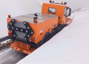 Zăpadă de un metru pe Transalpina, de Paște. Rânca pustie, pentru prima oară în 21 de ani