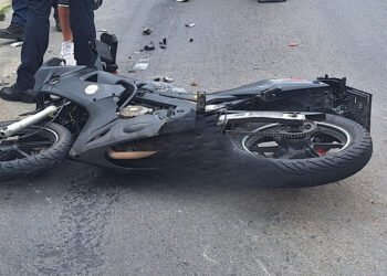 A intrat cu viteză în mașina care a încetinit