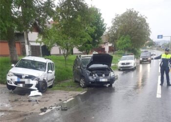 Șofer de 18 ani, obligat să vireze pe contrasens
