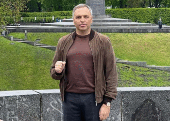 Arestovych lansează acuzații explozive: „Asasinarea lui Portnov, parte din strategia electorală a lui Zelenski”