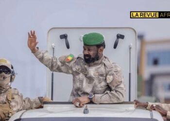 Mali: Junta militară vrea putere fără alegeri și propune dizolvarea tuturor partidelor politice