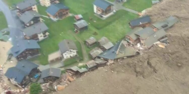 Un sat din Europa a dispărut după prăbușirea unui ghețar