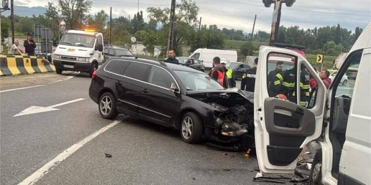 Accident pe DN66, două victime
