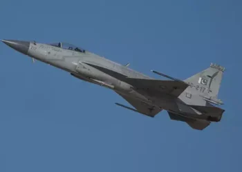 Pakistanul lansează atacuri cu artilerie asupra Indiei, iar tensiunile escaladează rapid în regiunea Kashmir