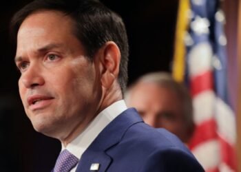 Tensiuni în creștere: SUA cere Iranului să renunțe la rachete și îmbogățirea uraniului