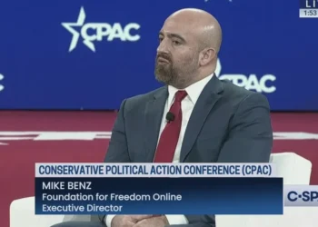 Mike Benz acuză Uniunea Europeană de cenzură și manipulare: „UE a interzis alegerile în România și persecută conservatorii din Europa”