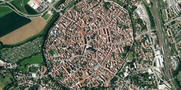 Nördlingen – Orașul circular din inima craterului Ries