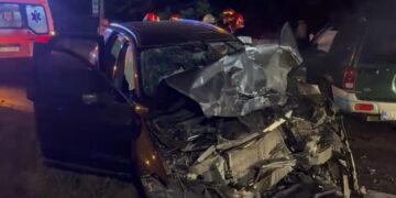 Accident grav la intrarea în Târgu Jiu: Patru răniți după ce un șofer băut a pătruns pe contrasens