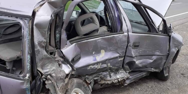 L-a zguduit! O clipă de neatenție și a intrat pe contrasens