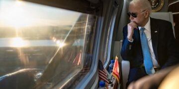 Biden critică vehement politica de pace a lui Trump