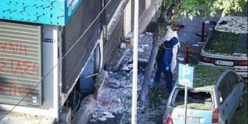 A vrut să detoneze un bancomat, dar i-a explodat dispozitivul în față