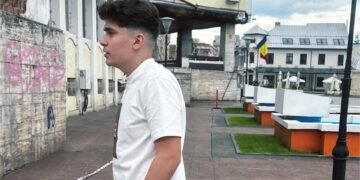 A renunțat la viață, la 18 ani