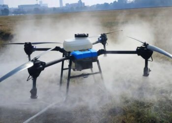 Inovații tehnologice revoluționare în agricultură: Drone și sisteme de plantare automatizate