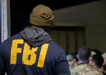 Cum a ajuns un elev român „foarte cuminte” să fie căutat de FBI