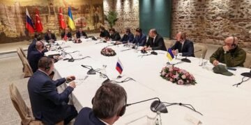 Ucrainenii au uitat limba rusă. Au interpret la negocieri!