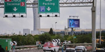 Atac șocant la aeroportul Ben Gurion: Rachetă Houthi lovește aproape de terminal, șase răniți și zboruri suspendate