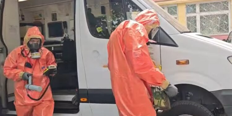 Cutii radioactive descoperite la un liceu, autoritățile intervin rapid