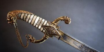 O sabie personală a lui Napoleon, vândută la Paris pentru aproape 4,7 milioane de euro, aproape de un record istoric