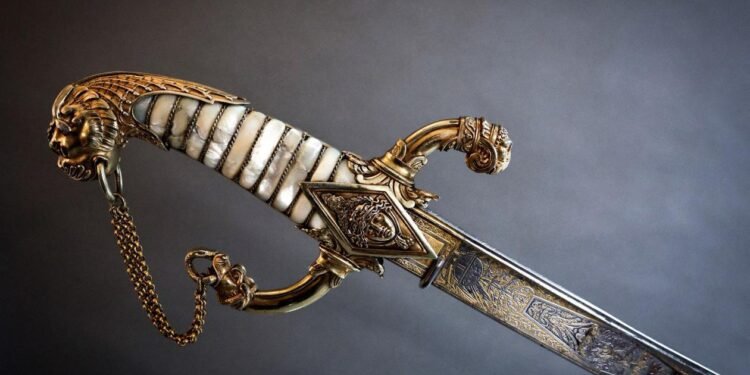 O sabie personală a lui Napoleon, vândută la Paris pentru aproape 4,7 milioane de euro, aproape de un record istoric