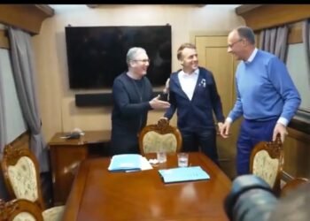 Călătoria cu trenul spre Kiev a lui Macron, Starmer și Merz, transformată într-un scandal cu droguri