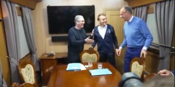 Călătoria cu trenul spre Kiev a lui Macron, Starmer și Merz, transformată într-un scandal cu droguri