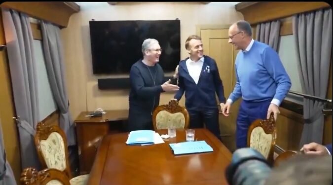 Călătoria cu trenul spre Kiev a lui Macron, Starmer și Merz, transformată într-un scandal cu droguri