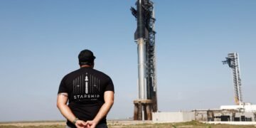 Eșec spectaculos pentru Starship: SpaceX pierde contactul cu racheta în timpul reintrării în atmosferă