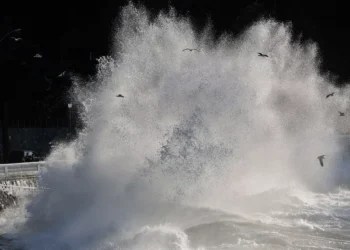 Cutremur devastator în Strâmtoarea Drake, risc de tzunami