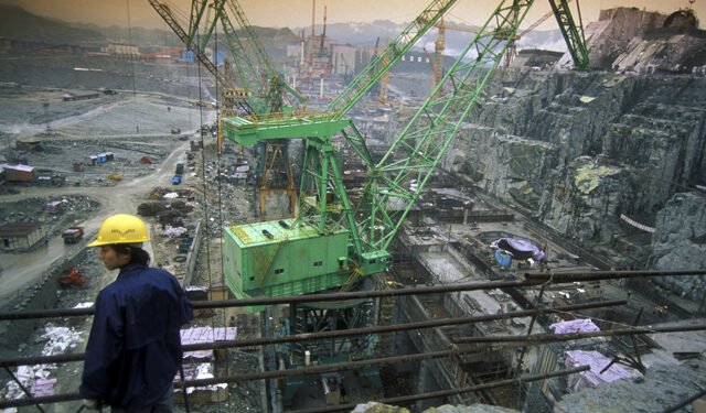 Fermierii din Serbia se mobilizează pentru a opri un proiect minier strategic