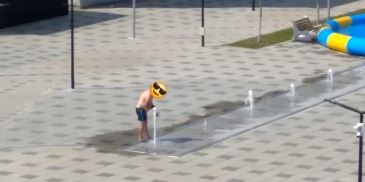 Duș rece în fântâna din Rovinari. Amendă pentru curajosul verii!