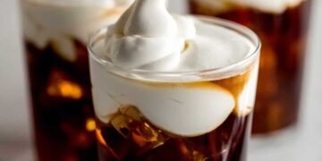 Spumă de cafea cu cremă de brânză